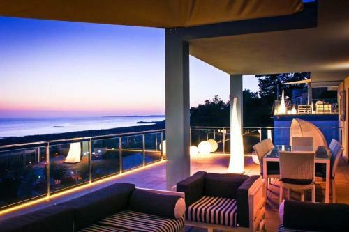 Son Bou Villa Sleeps 10 Pool Air Con Wifi