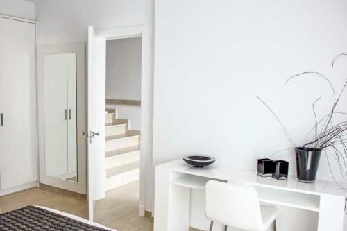 Son Bou Villa Sleeps 10 Pool Air Con Wifi