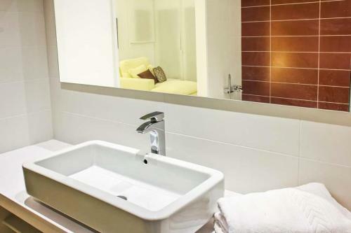 Son Bou Villa Sleeps 10 Pool Air Con Wifi