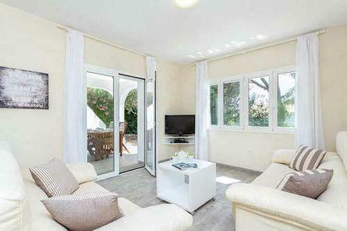 Torre Soli Nou Villa Sleeps 4 Pool Air Con Wifi