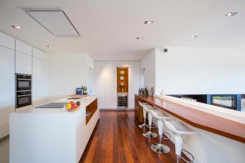 Tamariu Villa Sleeps 8 Pool Wifi
