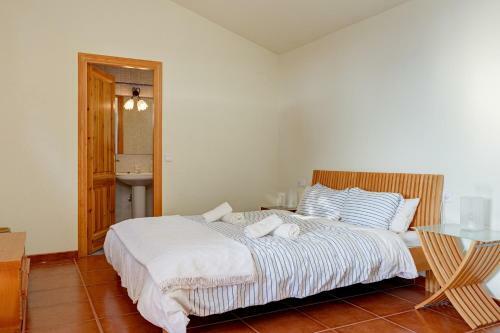 Tamariu Villa Sleeps 6 Pool
