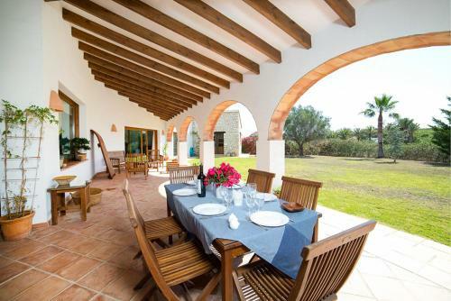 Teulada Villa Sleeps 6 Pool Wifi