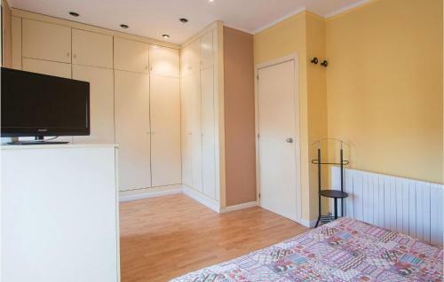 Three-bedroom Holiday Home In Tordera