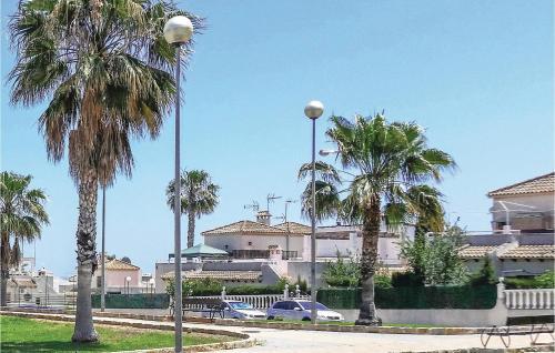 Three-bedroom Holiday Home In Torrevieja
