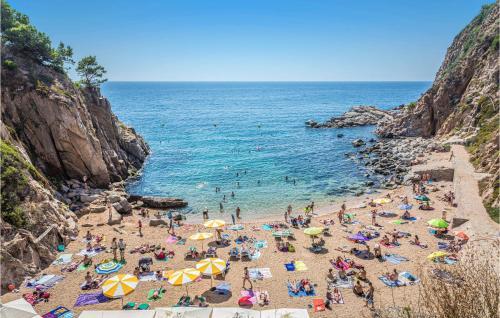 Four-bedroom Apartment In Tossa De Mar