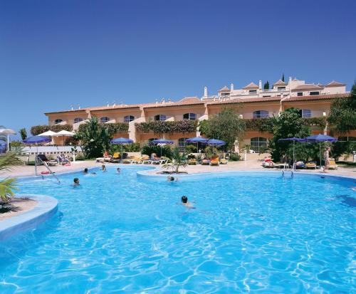 Apartamentos Jard�n Del Conde