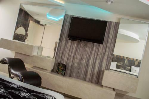 Auto Hotel Cielo Good Luck