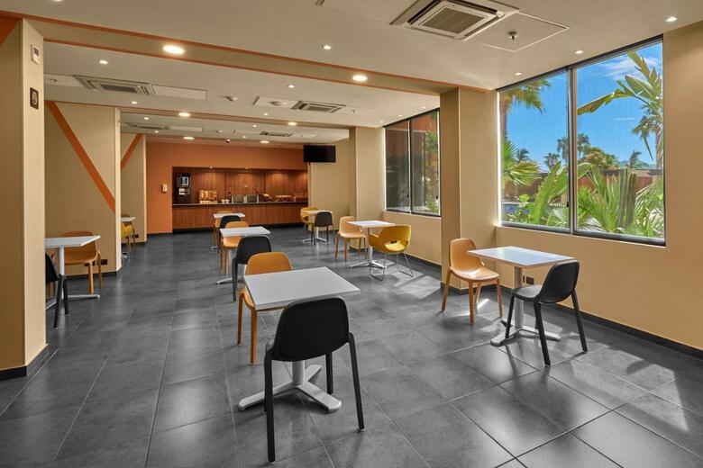 Hotel City Express Suites Cabo San Lucas