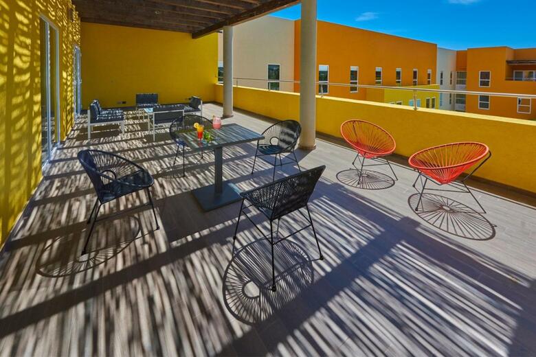 Hotel City Express Suites Cabo San Lucas