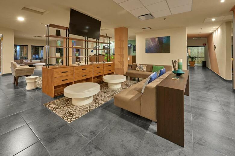 Hotel City Express Suites Cabo San Lucas