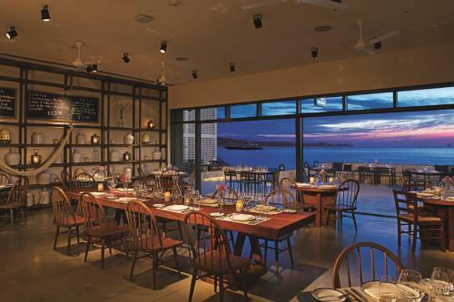 Hotel Breathless Cabo San Lucas All Inclusive- Adults Only