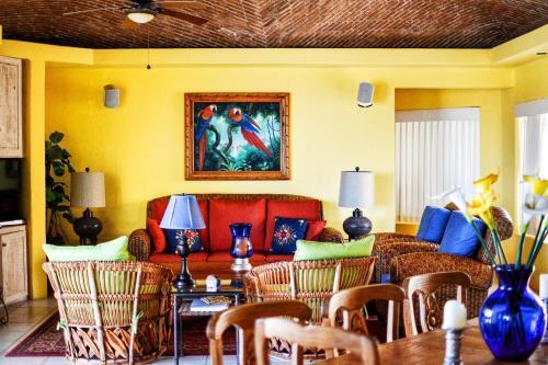 Casa Ladrillo Home