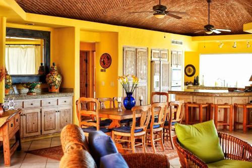 Casa Ladrillo Home