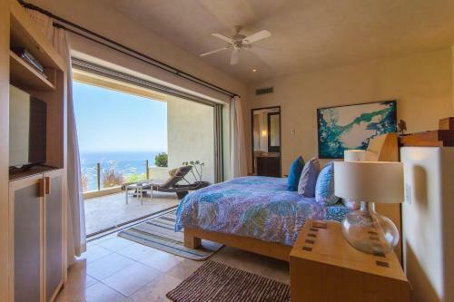 Full Service Stunning Oceanfront At Villa Penasco