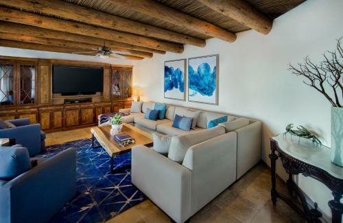 Panoramic Ocean Views At Hillside Casa Mirador