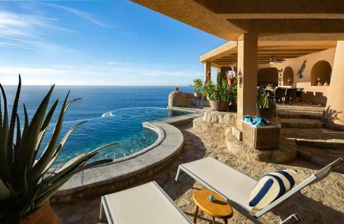 Panoramic Ocean Views At Hillside Casa Mirador