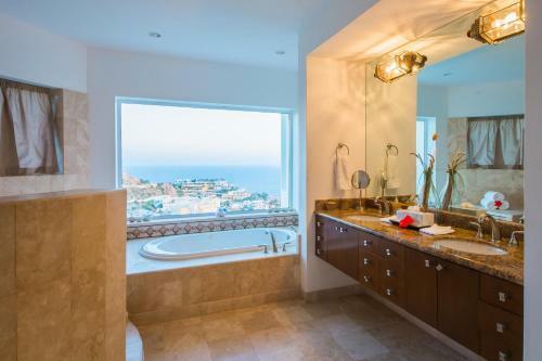 Elegance And Amazing Ocean View, Villa Clara Vista