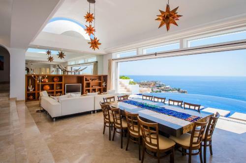 Elegance And Amazing Ocean View, Villa Clara Vista