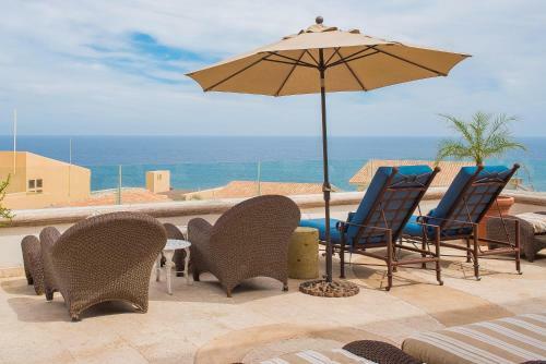 Spacious Cabo Villa For Large Groups, Villa Alegria