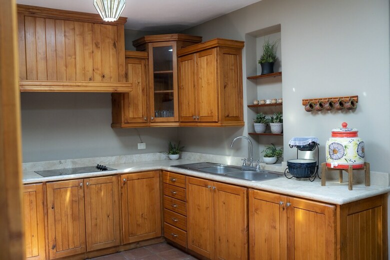 Tadeo Inn Bed & Breakfast