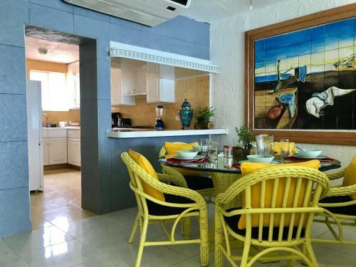 Villa Prime Eight Bedroom Beach House