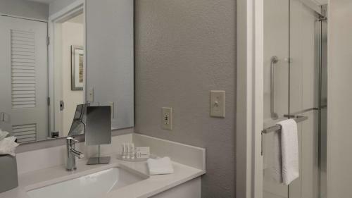 Hotel Courtyard Baton Rouge Siegen Lane