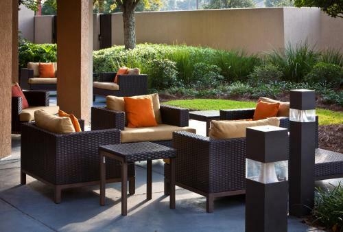 Hotel Courtyard Baton Rouge Siegen Lane