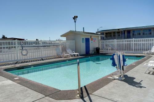 Hotel Motel 6 Bend