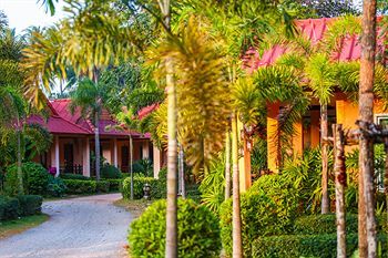 Hotel Lanta Pavilion Resort