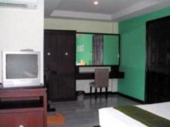 J Hotel