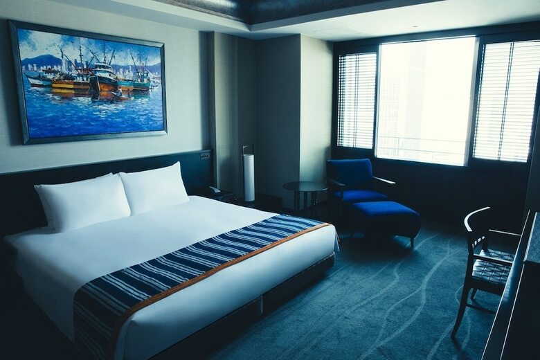 Oriental Hotel