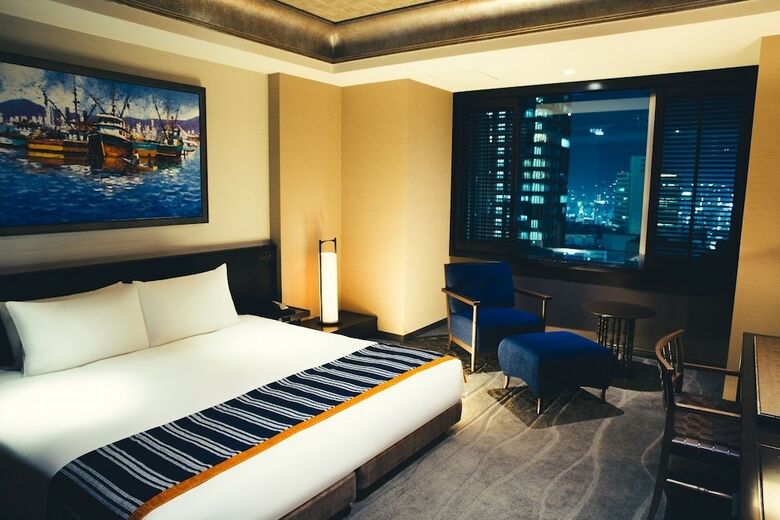 Oriental Hotel