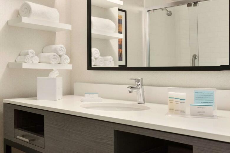 Hotel Hampton By Hilton Chicago Downtown West Loop