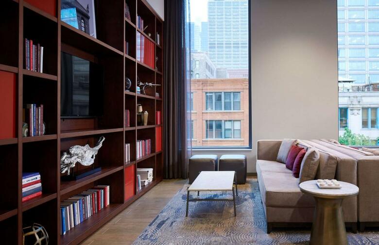 Hotel Hampton By Hilton Chicago Downtown West Loop