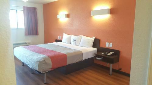 Hotel Motel 6 Columbus Osu