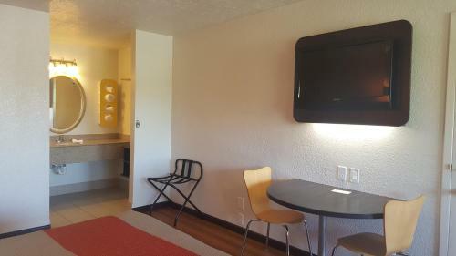 Hotel Motel 6 Columbus Osu