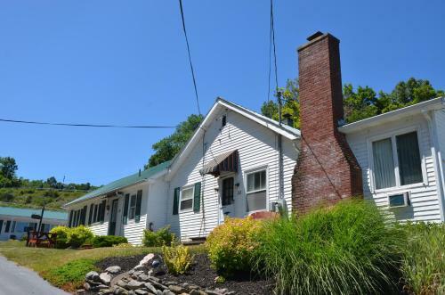 Lake View Motel