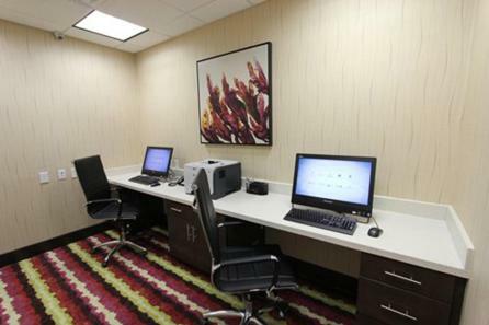 Hotel Hampton Inn & Suites Dallas Market Center