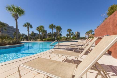 Apartamento 5000 Sandestin Blvd S Condo Unit 6909 And 6911