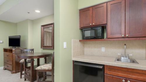 Apartamento 5000 Sandestin Blvd S Condo Unit 6909 And 6911