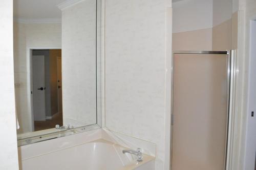 Tides 107 - Flr1 - 2br 2ba - (6)