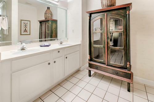 Tides 107 - Flr1 - 2br 2ba - (6)