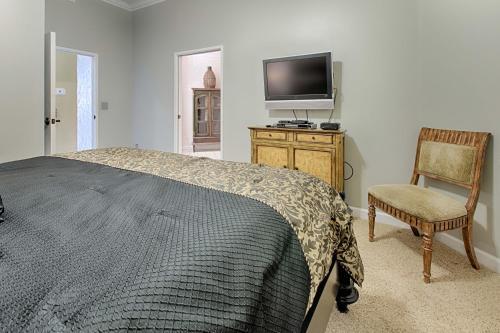 Tides 107 - Flr1 - 2br 2ba - (6)
