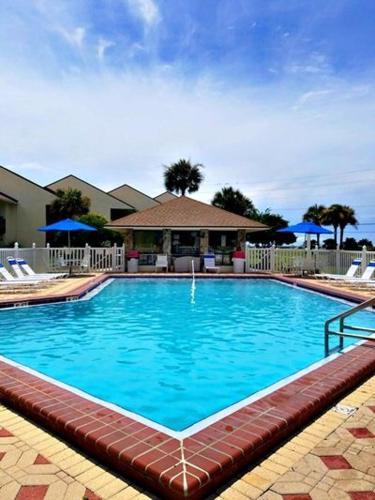 Blue Surf 18 Townhouse