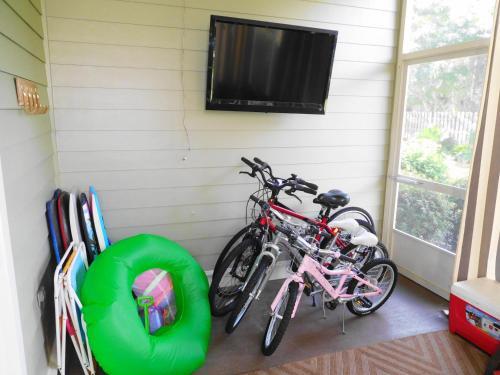 2491 Bungalo Home