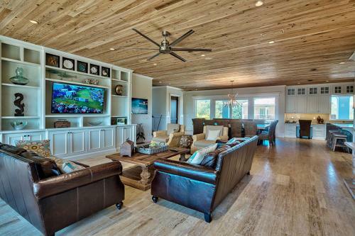 Big Home By The Sea
