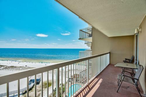 Apartamento Pelican Beach 1216 Condo