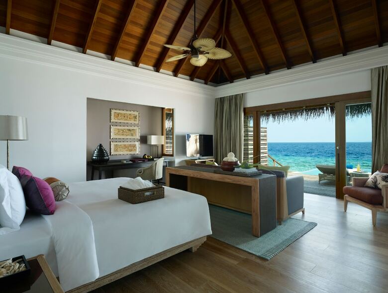 Hotel Dusit Thani Maldives
