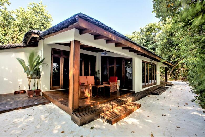 Hotel Reethi Beach Resort